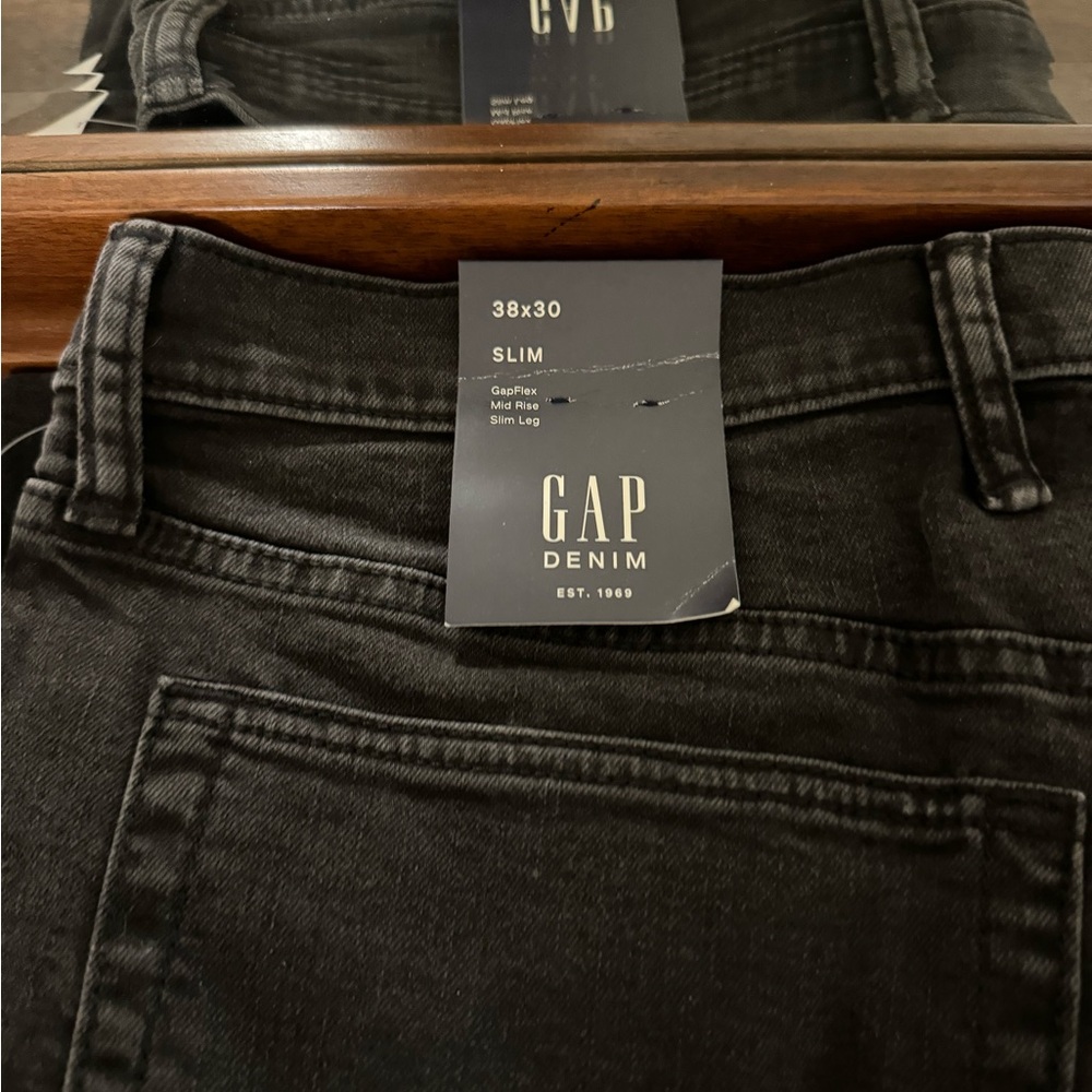 GAP Men's Charcoal Slim Jeans